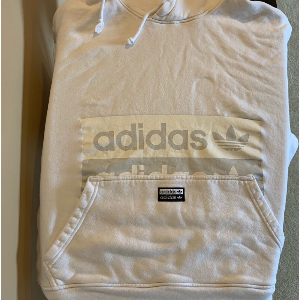 Adidas Sweatshirt